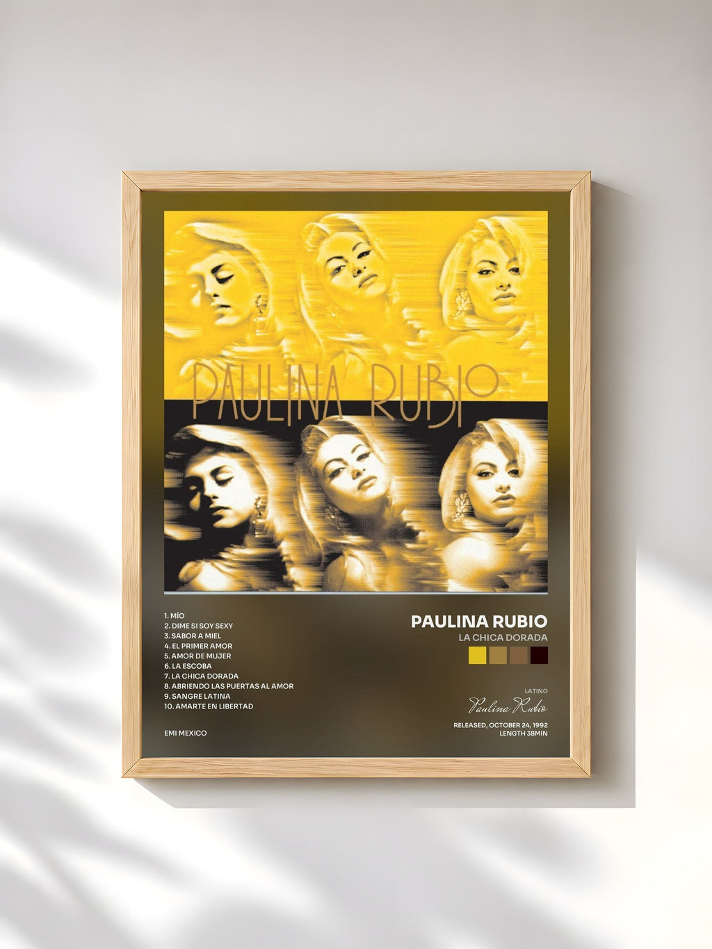 #bois Tableau de l'album La Chica Dorada de Paulina Rubio, cadre en bois brut, imprimé et encadré en France