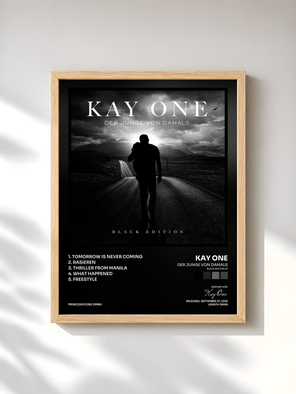 #bois Tableau de l'album Der Junge von damals (Black Edition EP) de Kay One, cadre en bois brut, imprimé et encadré en France