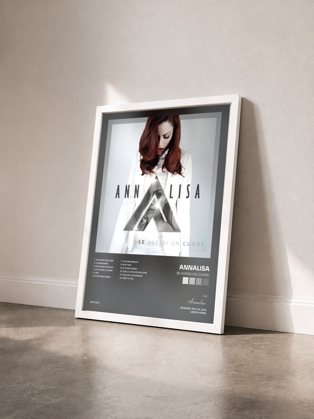 #blanc Tableau de l'album Se avessi un cuore de Annalisa vu de trois quarts, cadre blanc
