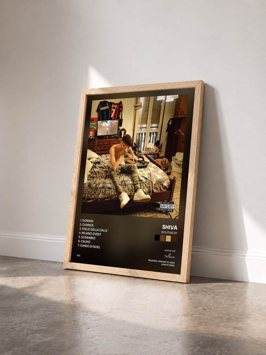 #bois Tableau de l'album Routine EP de Shiva vu de trois quarts, cadre en bois brut
