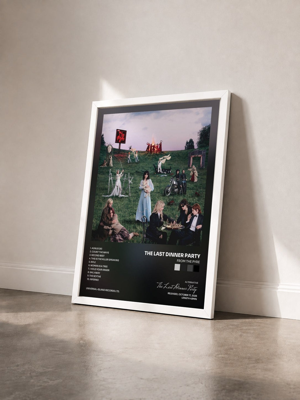 #blanc Tableau de l'album From The Pyre de The Last Dinner Party vu de trois quarts, cadre blanc