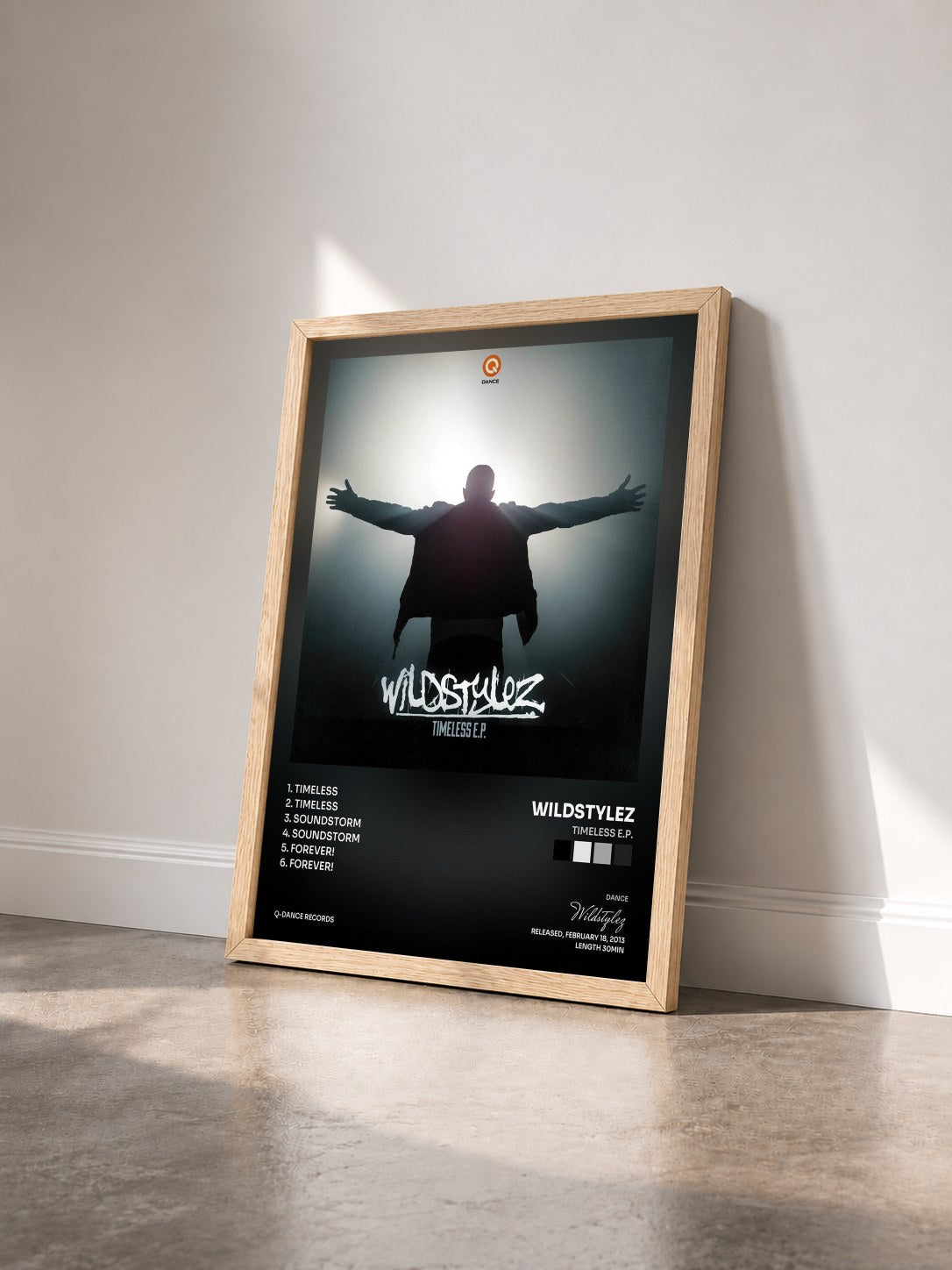 #bois Tableau de l'album Timeless E.P. de Wildstylez vu de trois quarts, cadre en bois brut