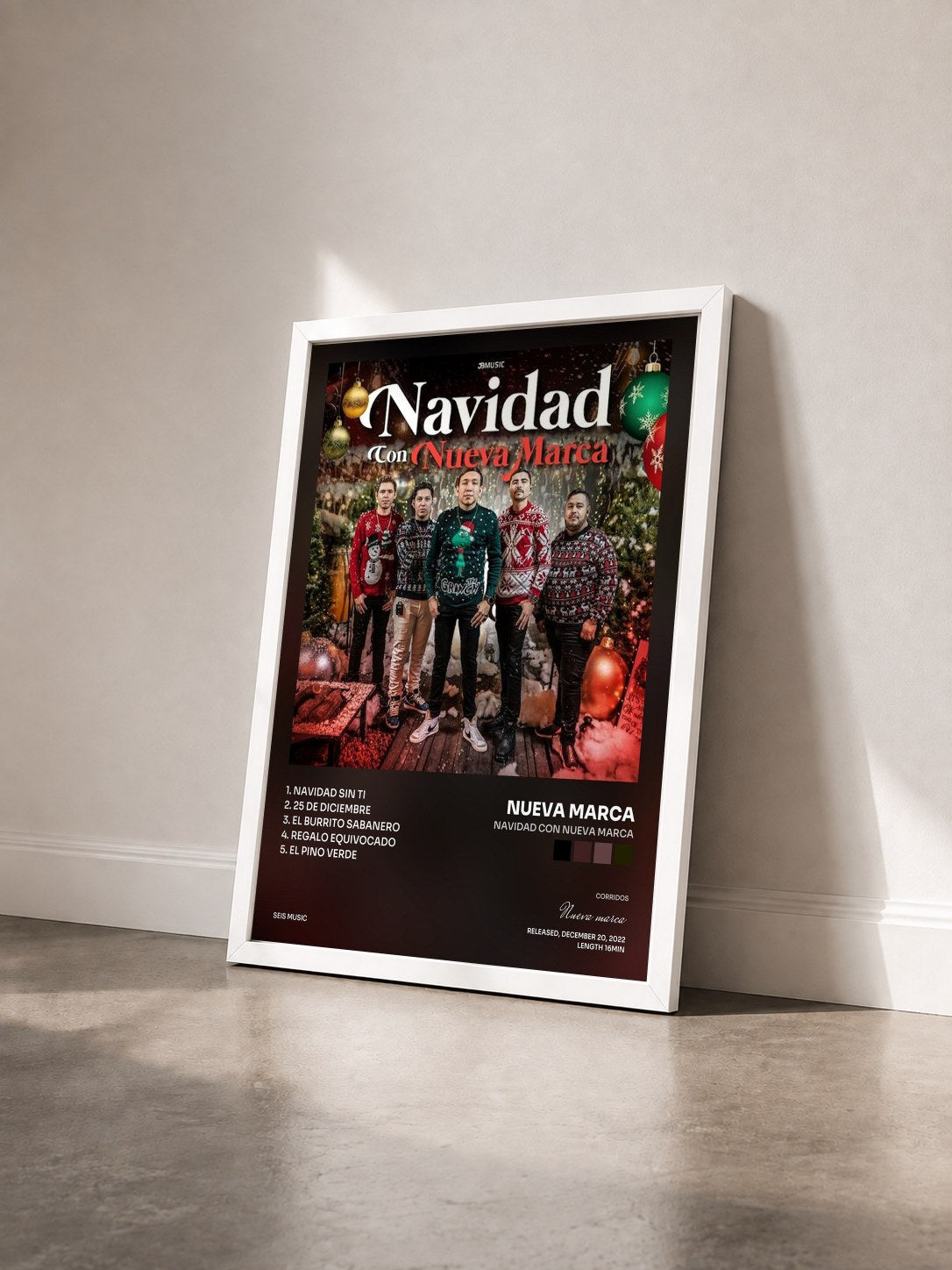 #blanc Tableau de l'album Navidad Con Nueva Marca de Nueva marca vu de trois quarts, cadre blanc