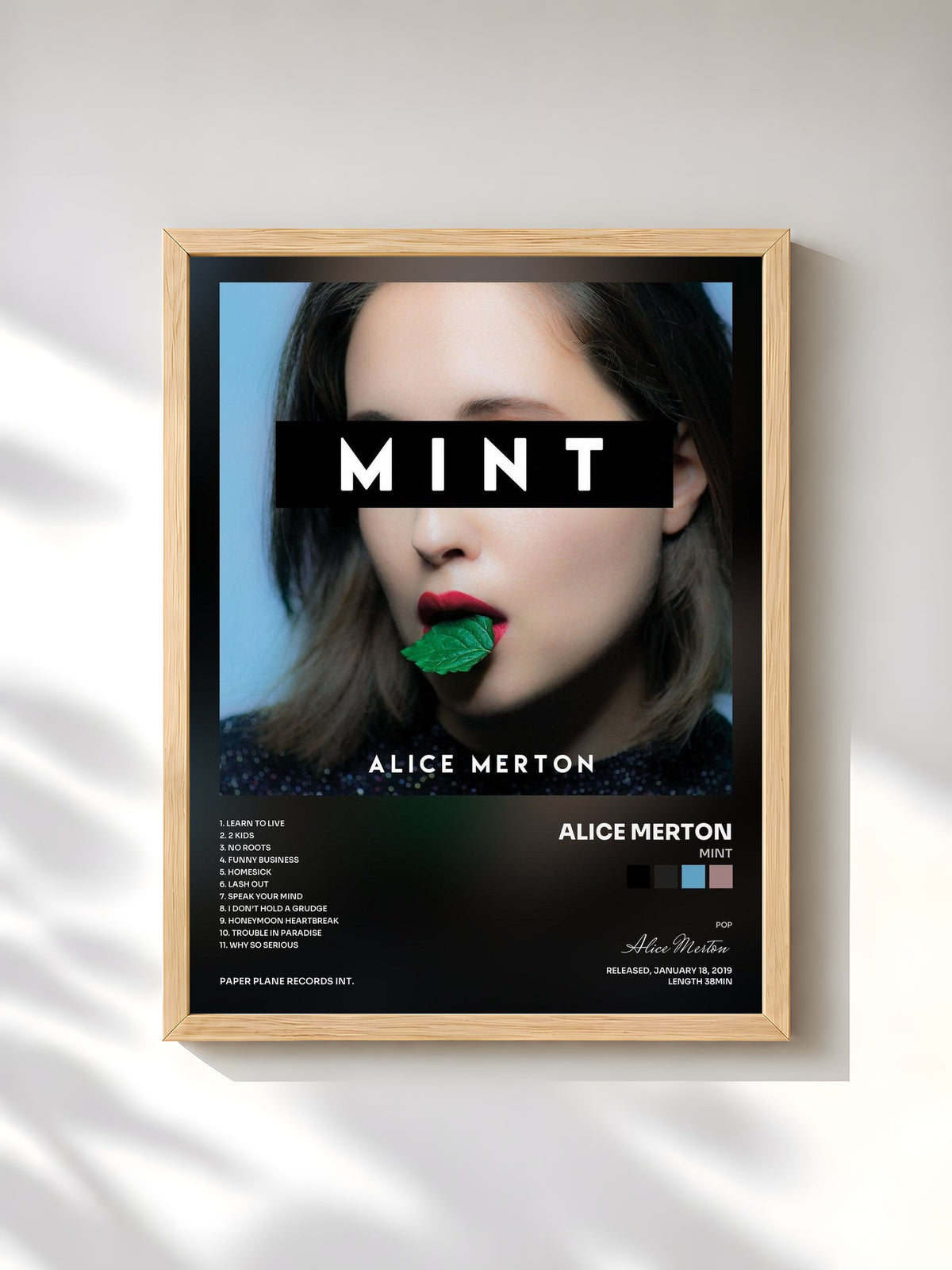 #bois Tableau de l'album MINT de Alice Merton, cadre en bois brut, imprimé et encadré en France