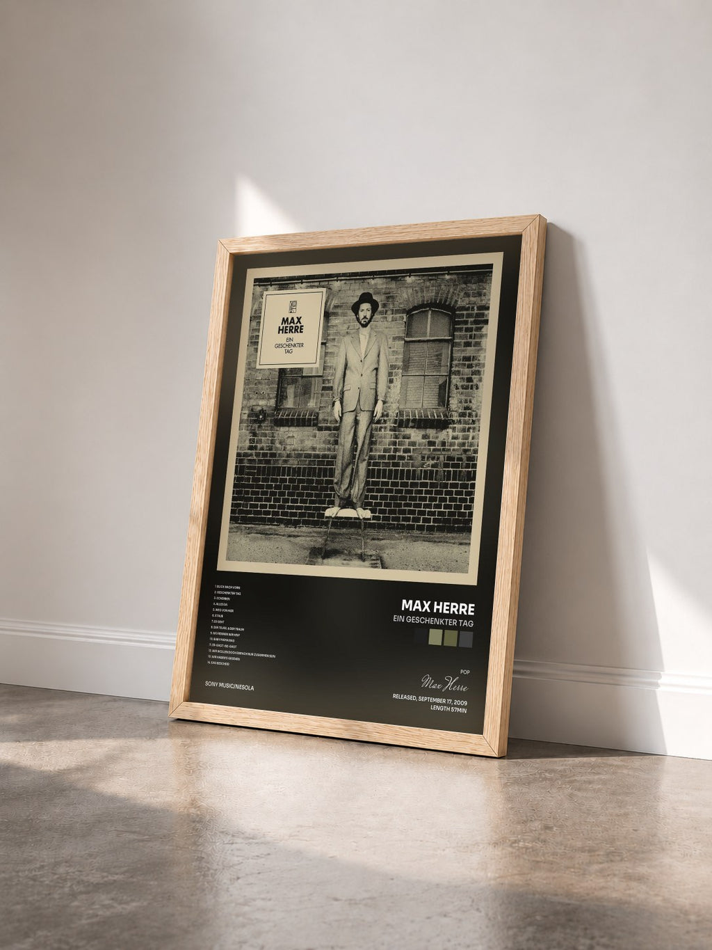 #bois Tableau de l'album Ein Geschenkter Tag de Max Herre vu de trois quarts, cadre en bois brut