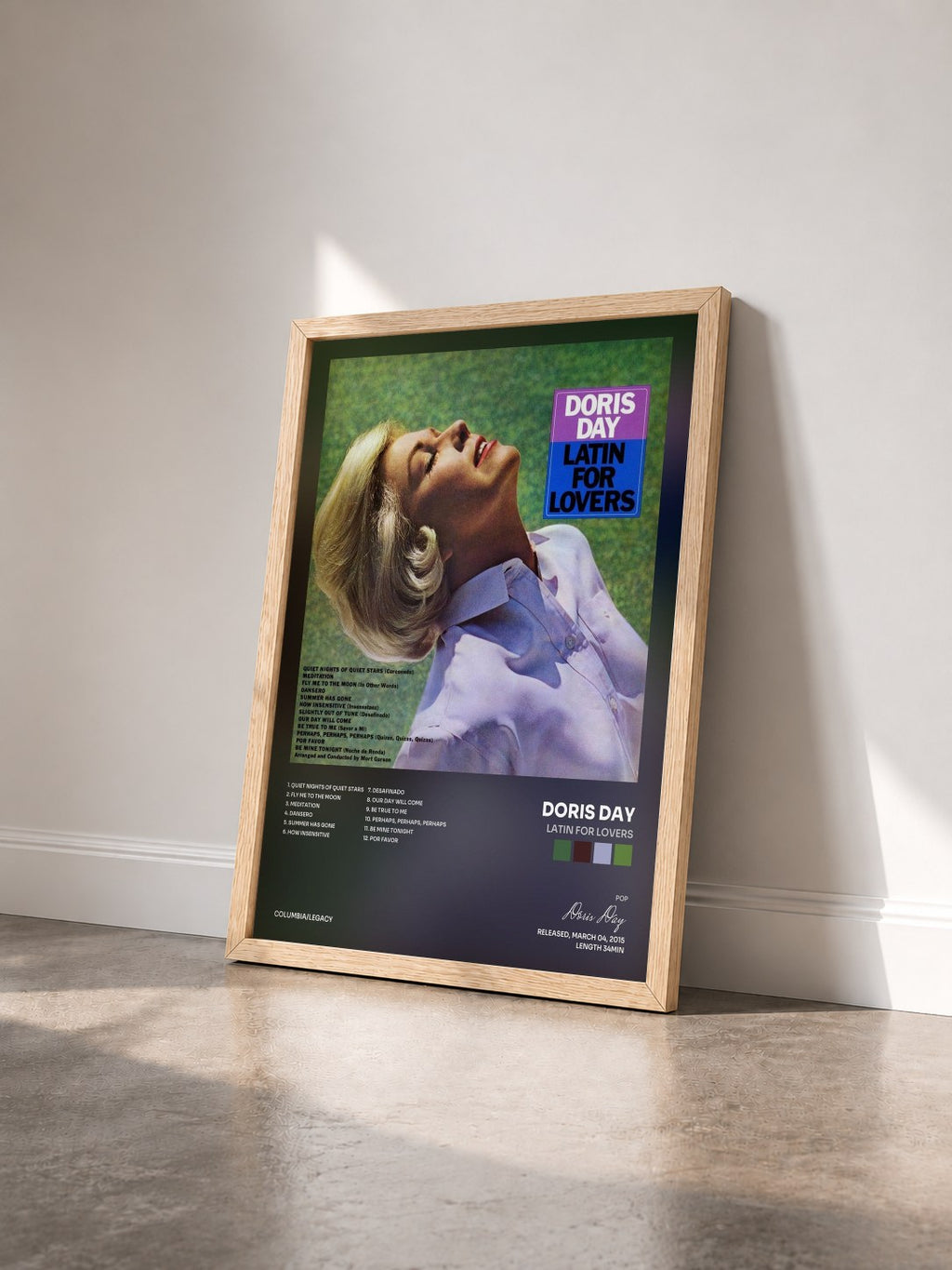 #bois Tableau de l'album Latin For Lovers de Doris Day vu de trois quarts, cadre en bois brut