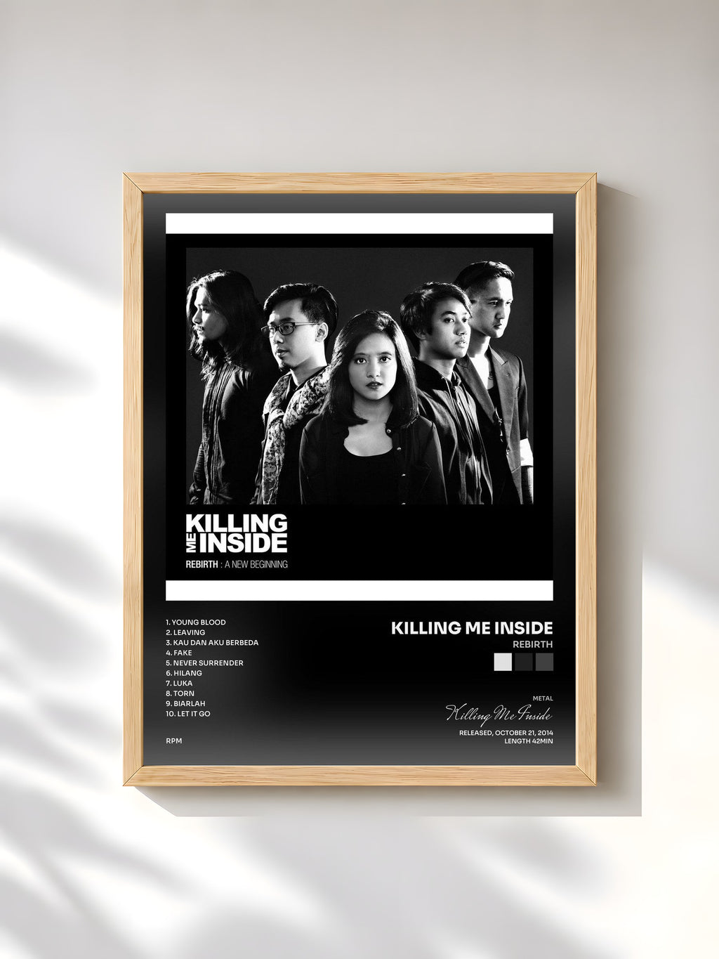 #bois Tableau de l'album REBIRTH de Killing Me Inside, cadre en bois brut, imprimé et encadré en France