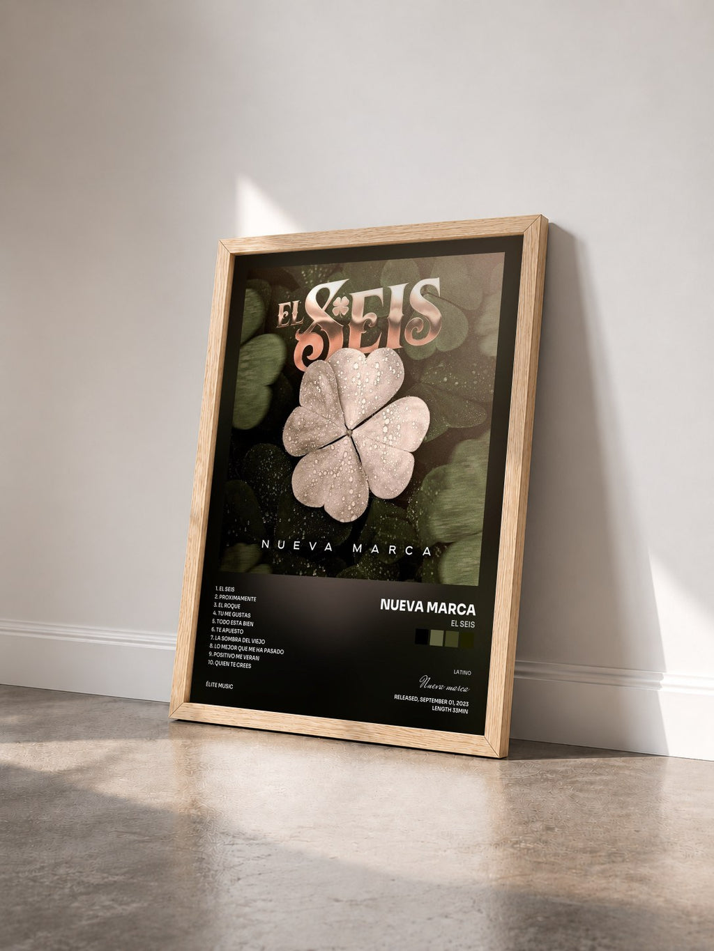 #bois Tableau de l'album El Seis de Nueva marca vu de trois quarts, cadre en bois brut