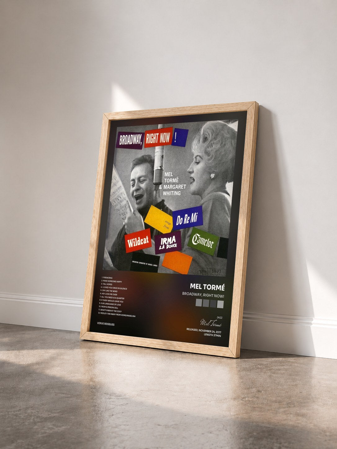 #bois Tableau de l'album Broadway, Right Now! de Mel Tormé vu de trois quarts, cadre en bois brut