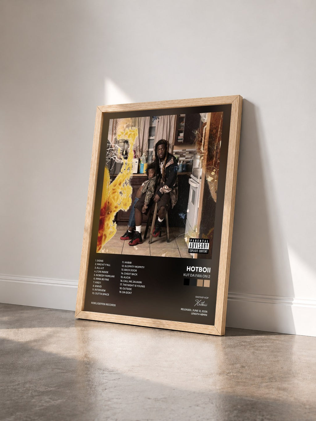 #bois Tableau de l'album Kut Da Fan On 2 de Hotboii vu de trois quarts, cadre en bois brut
