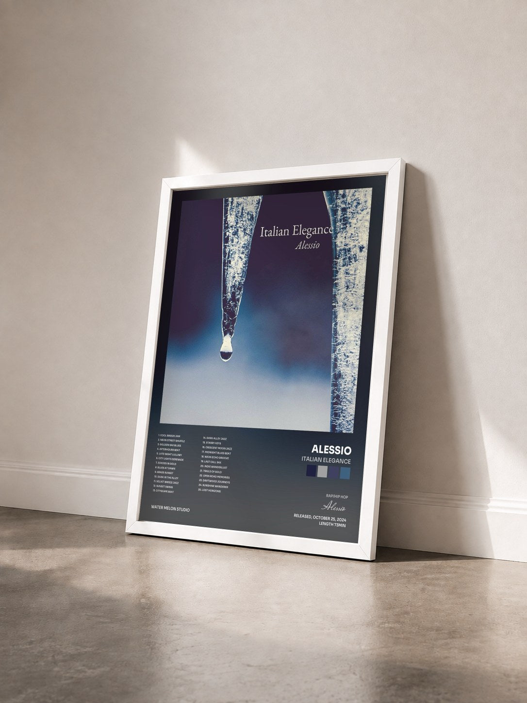 #blanc Tableau de l'album Italian Elegance de Alessio vu de trois quarts, cadre blanc