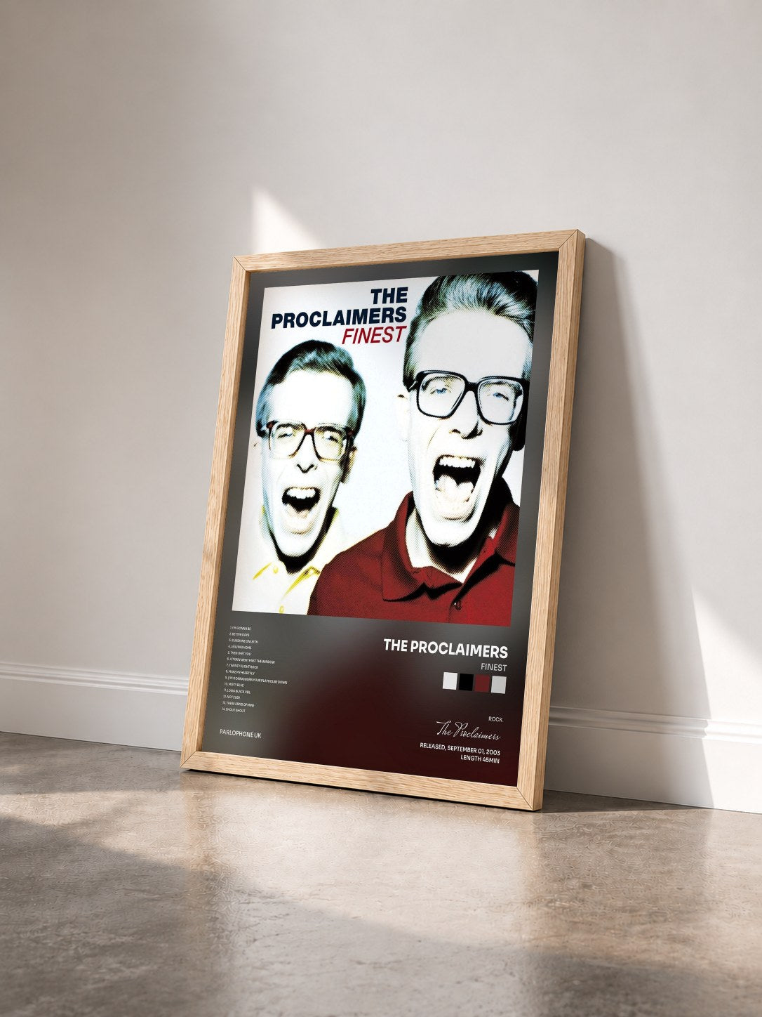#bois Tableau de l'album Finest de The Proclaimers vu de trois quarts, cadre en bois brut