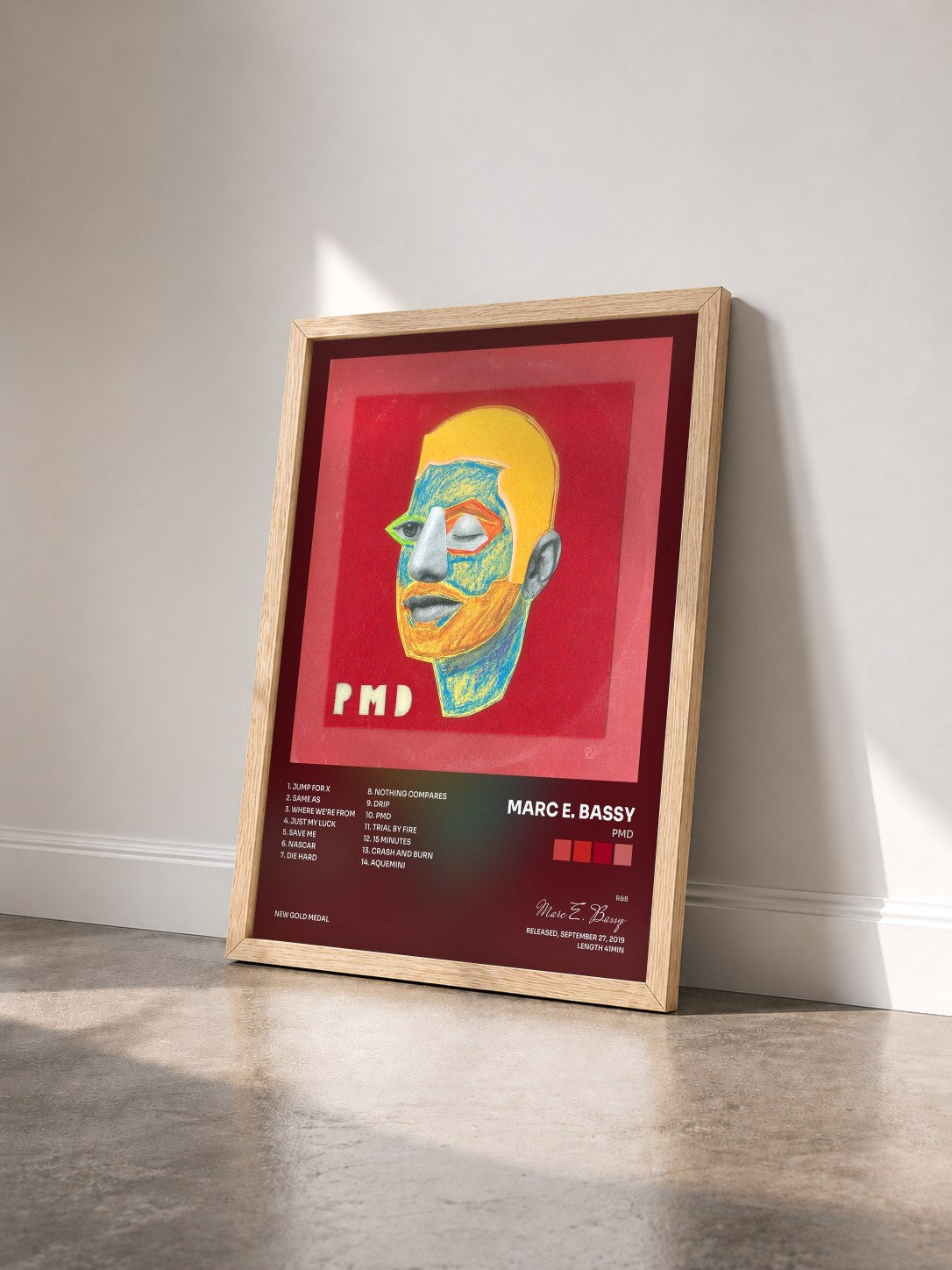 #bois Tableau de l'album PMD de Marc E. Bassy vu de trois quarts, cadre en bois brut
