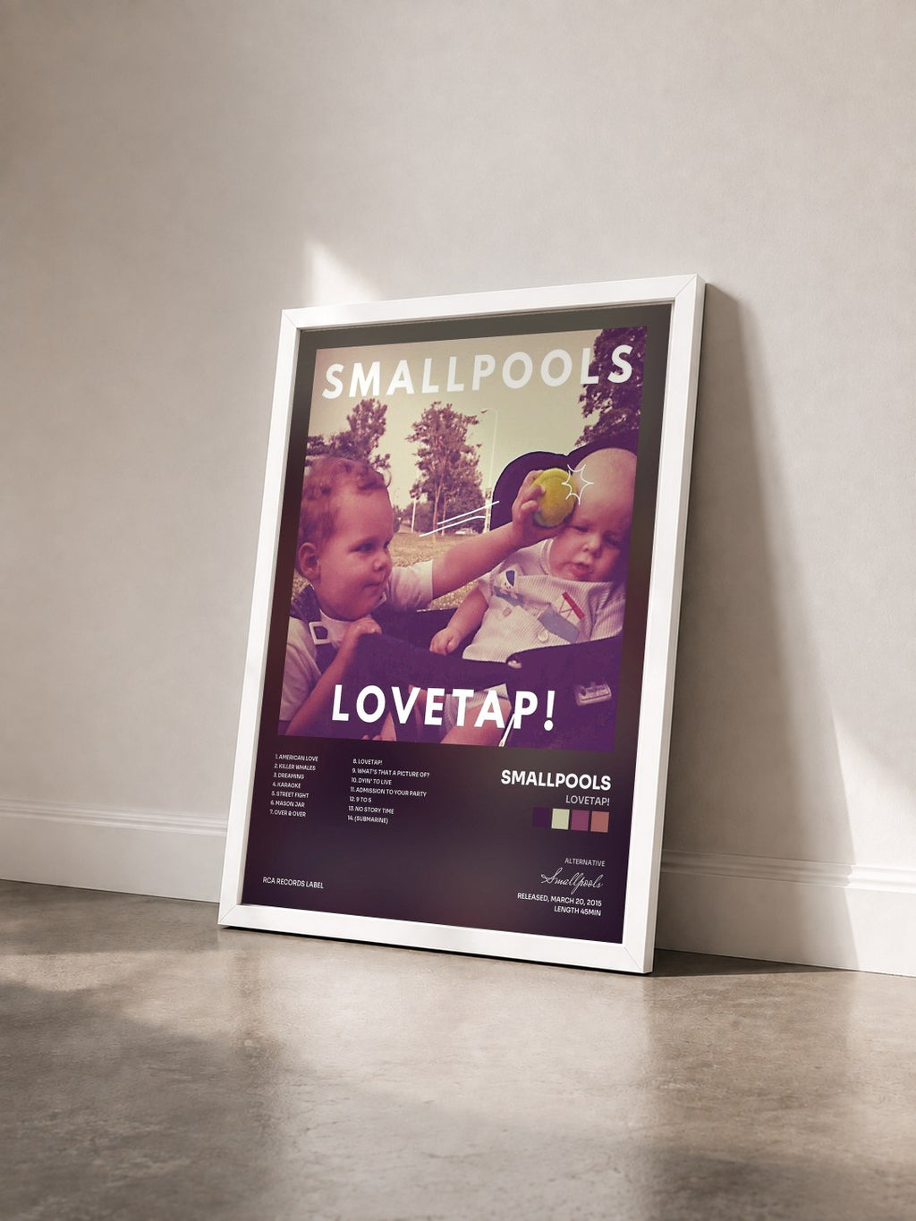 #blanc Tableau de l'album LOVETAP! de Smallpools vu de trois quarts, cadre blanc