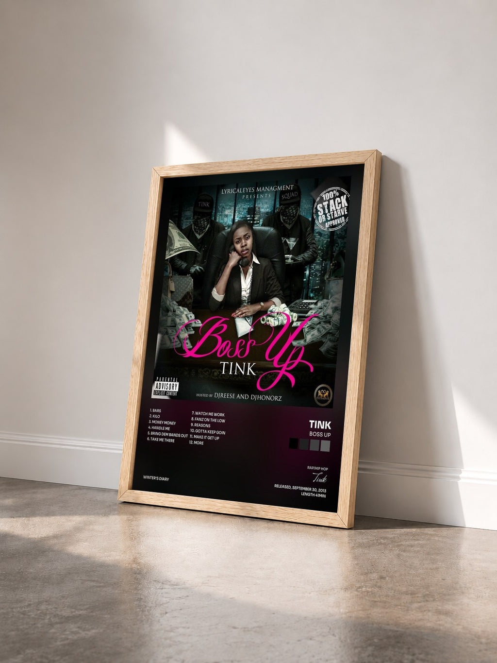 #bois Tableau de l'album Boss Up de Tink vu de trois quarts, cadre en bois brut