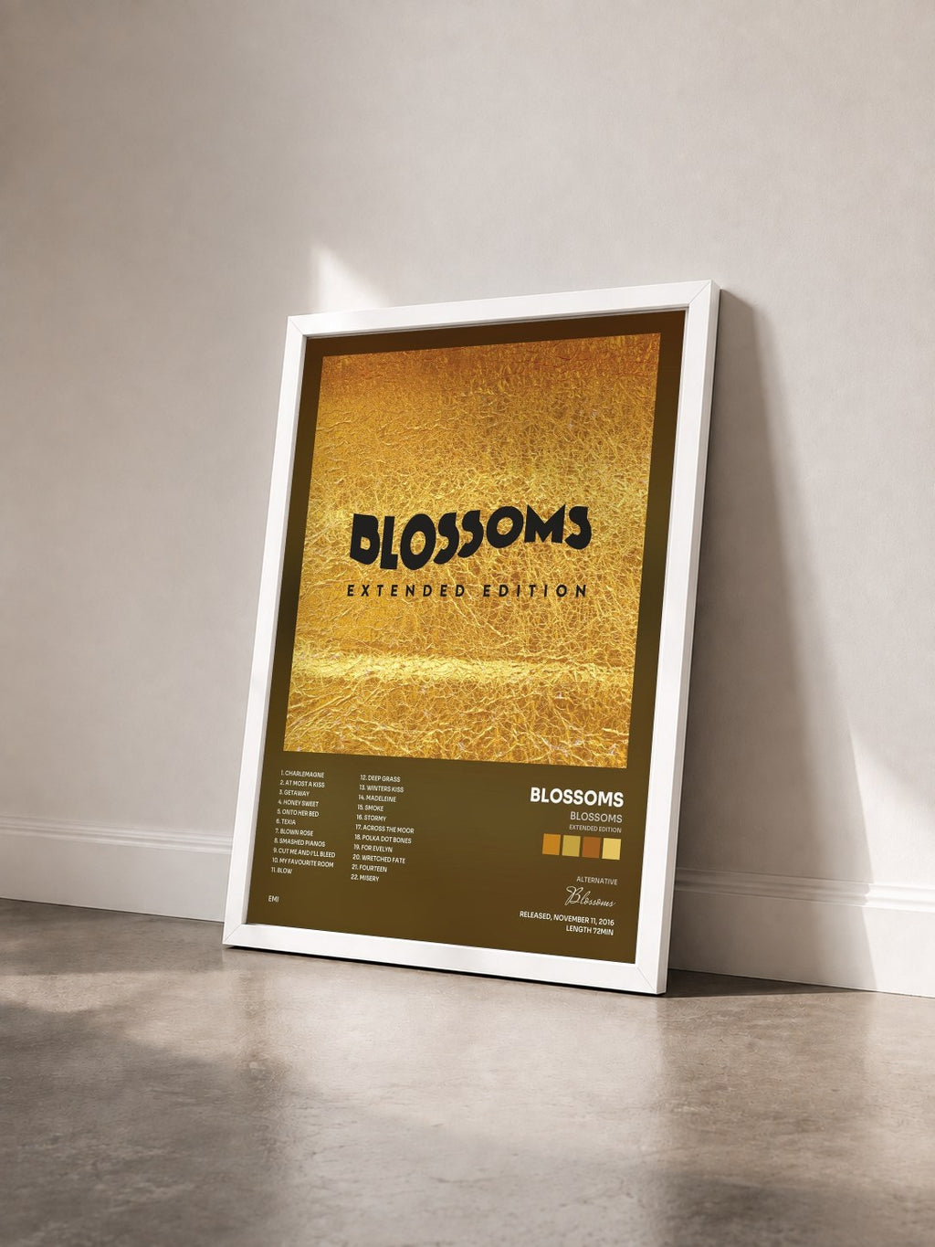 #blanc Tableau de l'album Blossoms (Extended Edition) de Blossoms vu de trois quarts, cadre blanc