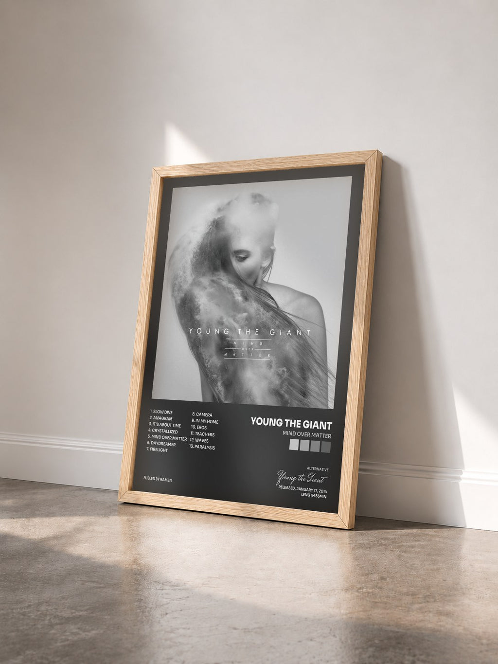 #bois Tableau de l'album Mind Over Matter de Young the Giant vu de trois quarts, cadre en bois brut