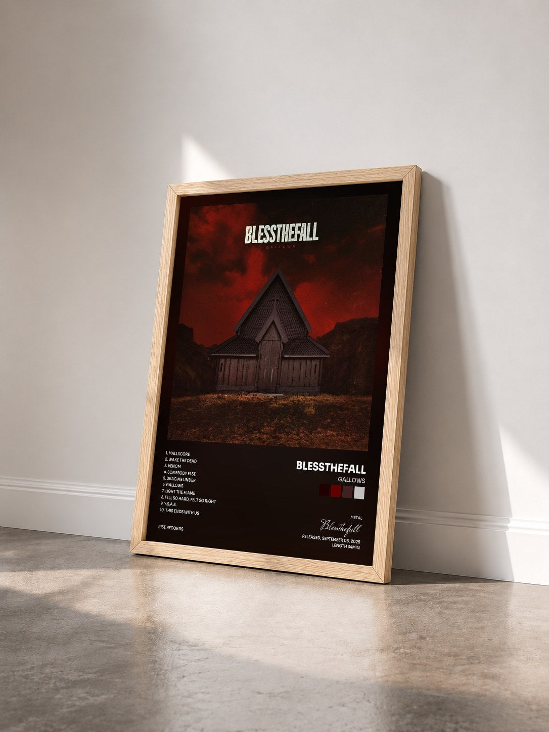 #bois Tableau de l'album GALLOWS de Blessthefall vu de trois quarts, cadre en bois brut