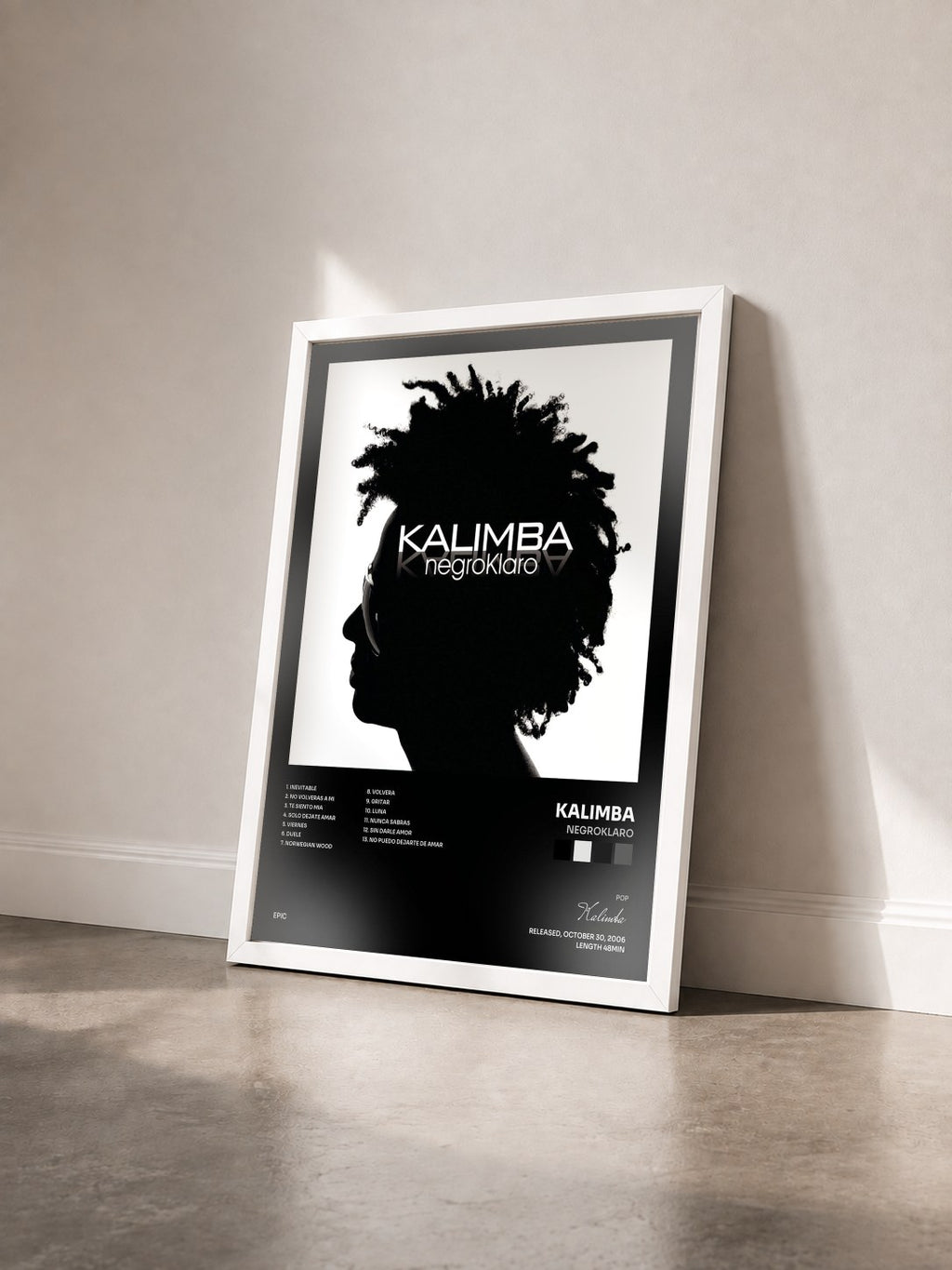#blanc Tableau de l'album Negroklaro de Kalimba vu de trois quarts, cadre blanc