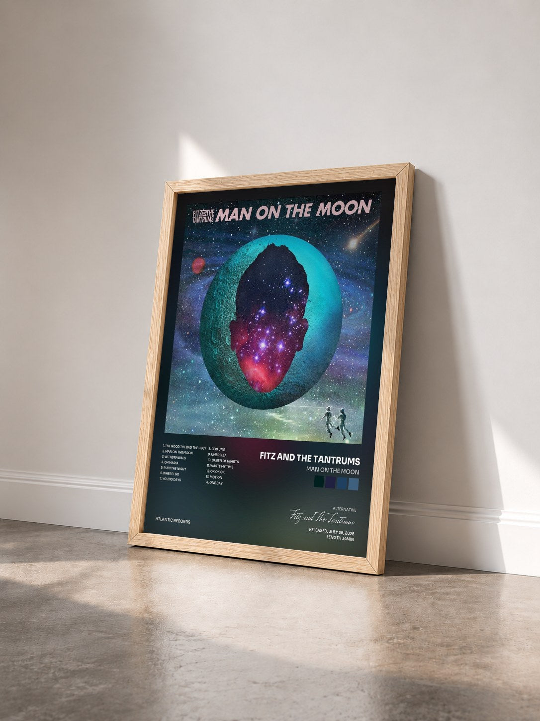 #bois Tableau de l'album Man on The Moon de Fitz and The Tantrums vu de trois quarts, cadre en bois brut