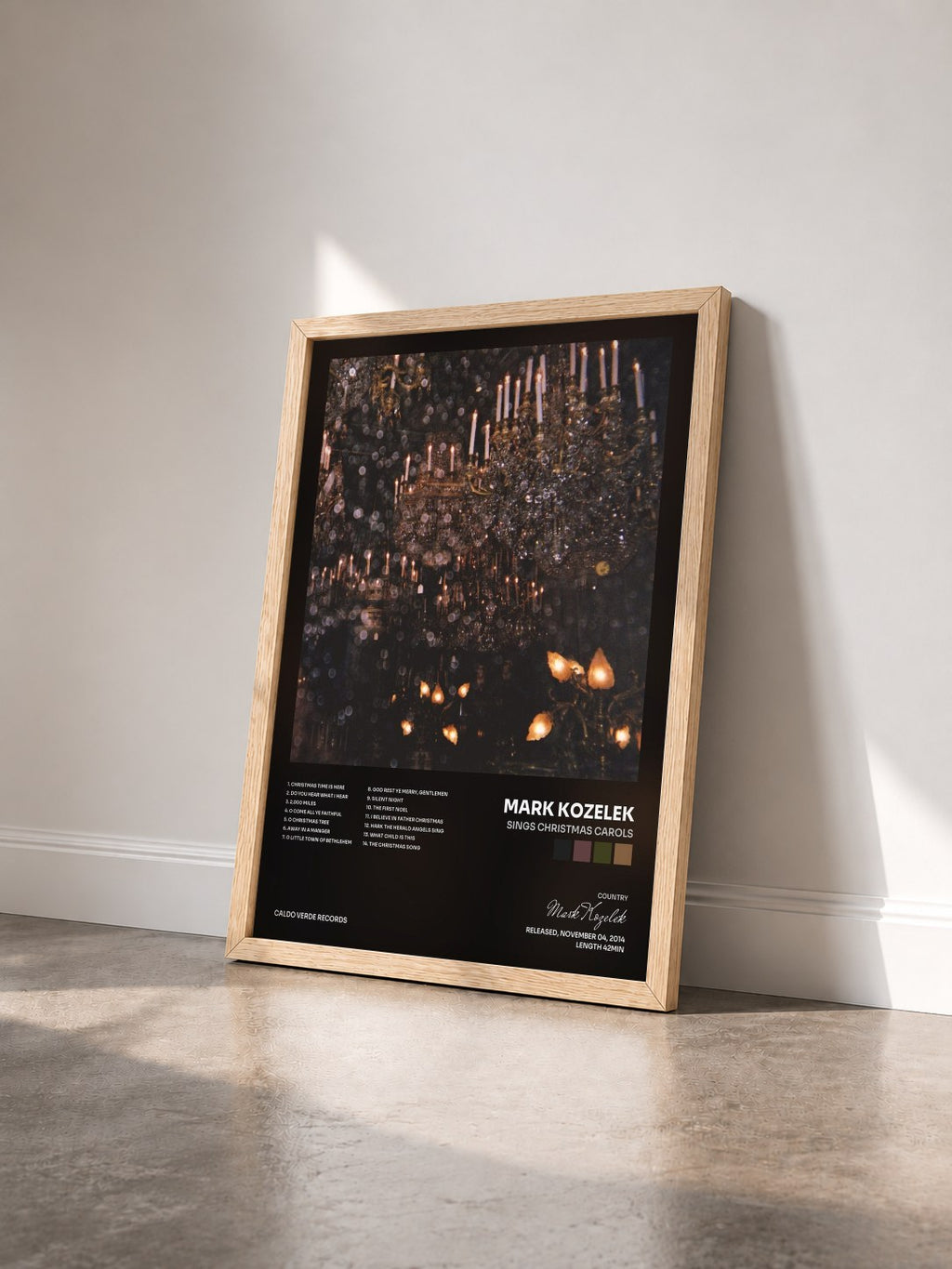 #bois Tableau de l'album Sings Christmas Carols de Mark Kozelek vu de trois quarts, cadre en bois brut