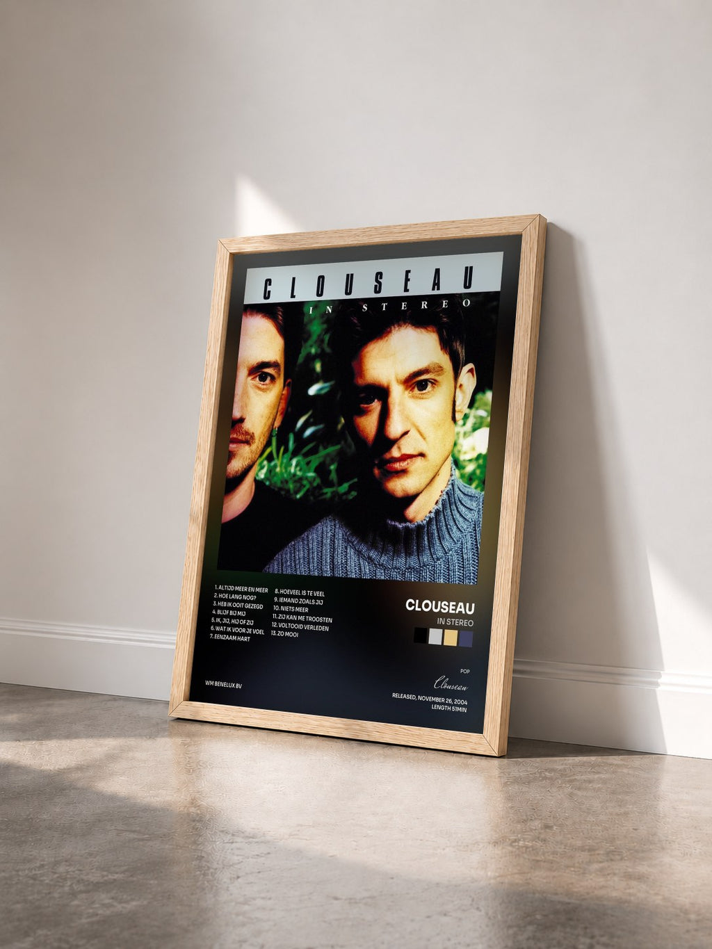 #bois Tableau de l'album In Stereo de Clouseau vu de trois quarts, cadre en bois brut
