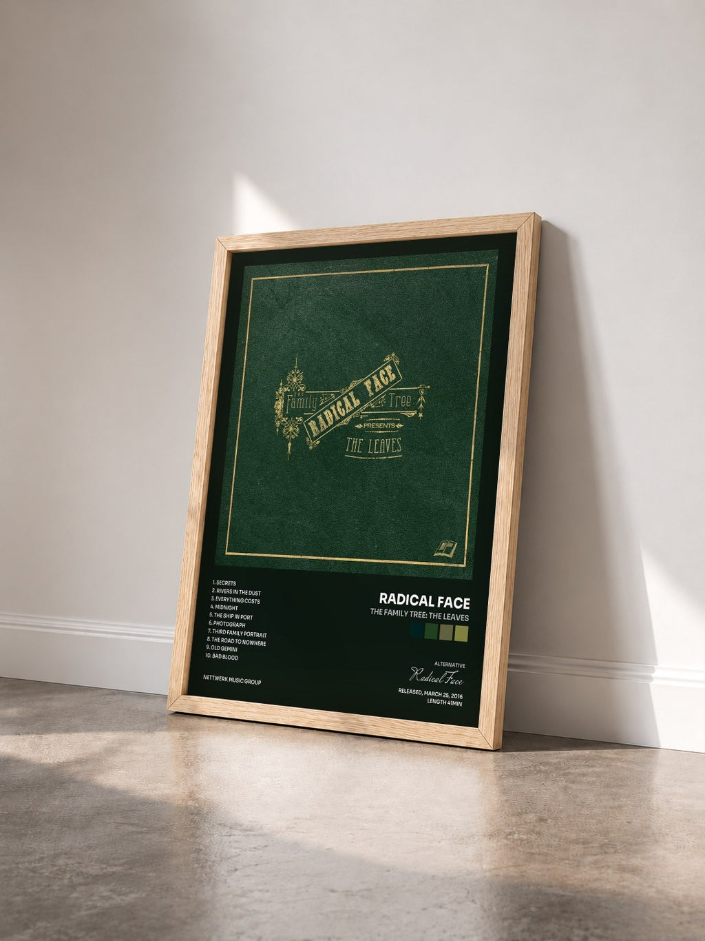 #bois Tableau de l'album The Family Tree: The Leaves de Radical Face vu de trois quarts, cadre en bois brut