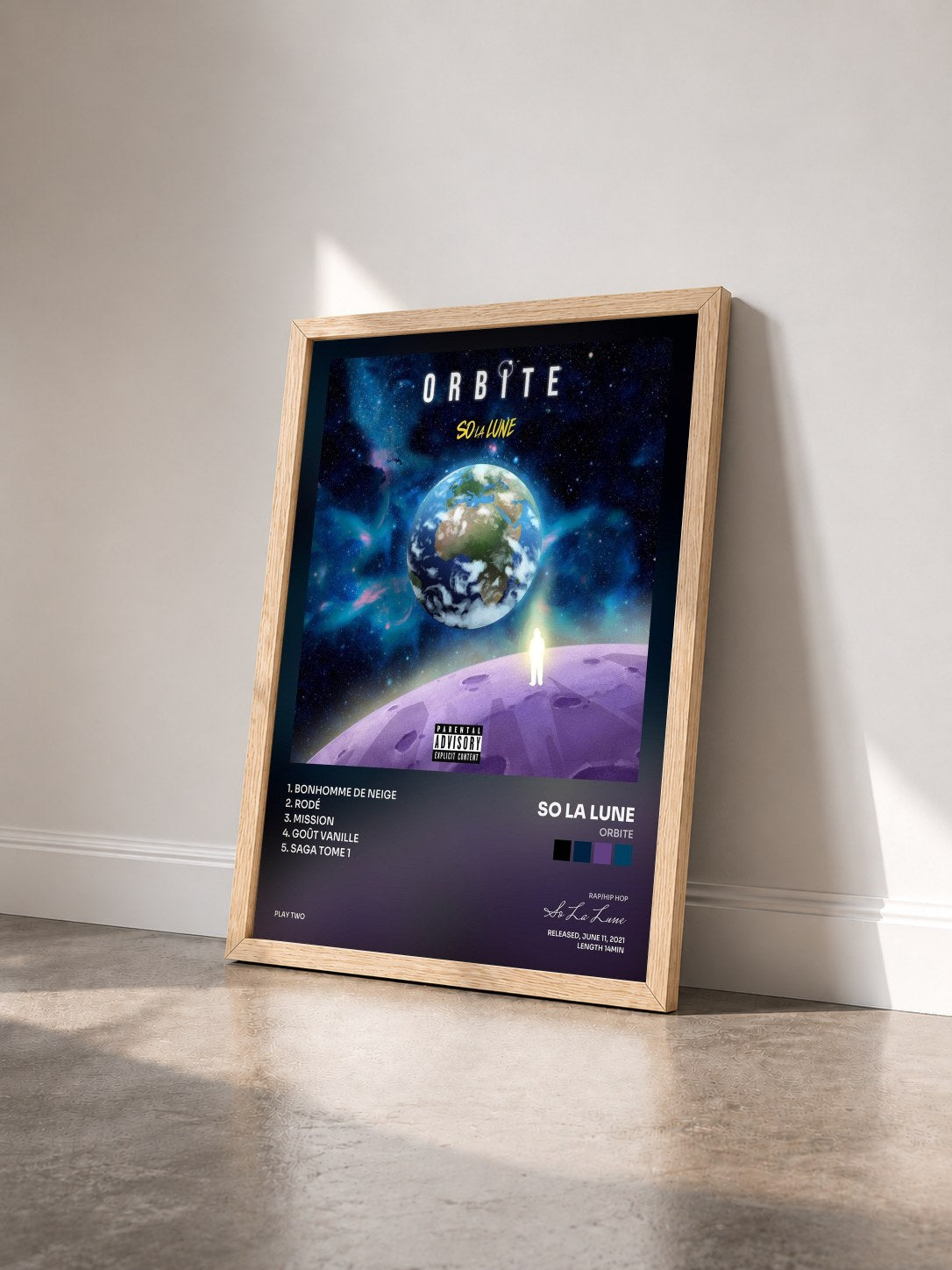 #bois Tableau de l'album Orbite de So La Lune vu de trois quarts, cadre en bois brut