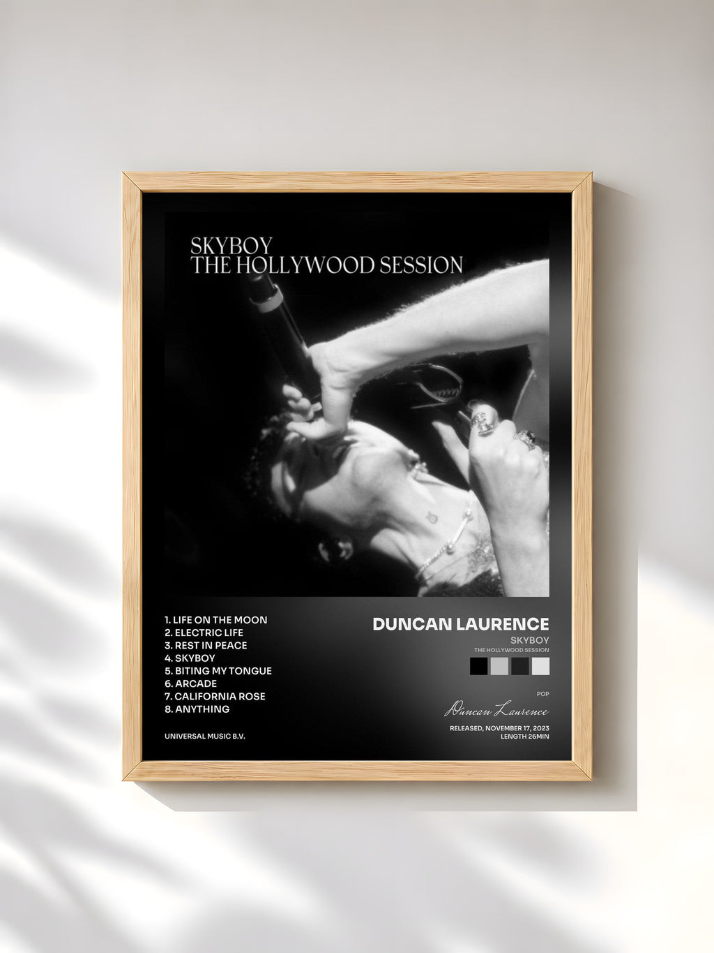 #bois Tableau de l'album SKYBOY (THE HOLLYWOOD SESSION) de Duncan Laurence, cadre en bois brut, imprimé et encadré en France