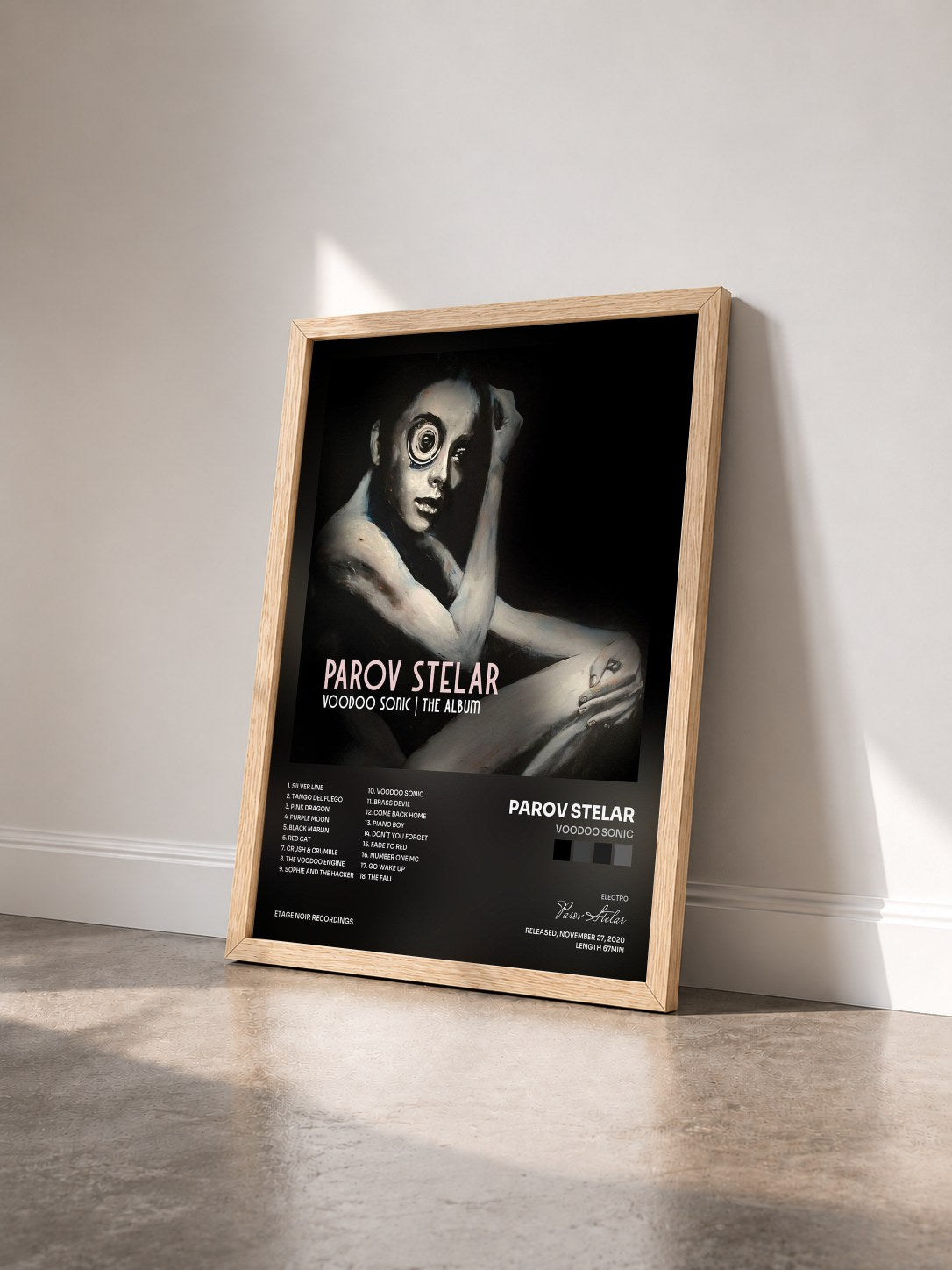 #bois Tableau de l'album Voodoo Sonic de Parov Stelar vu de trois quarts, cadre en bois brut