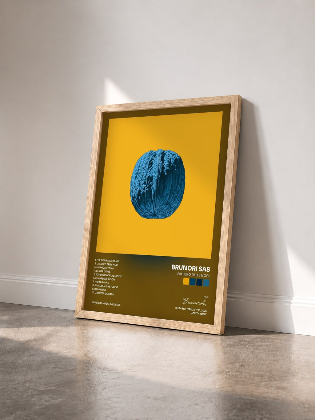 #bois Tableau de l'album L'Albero Delle Noci de Brunori Sas vu de trois quarts, cadre en bois brut