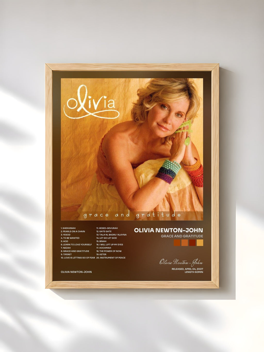 #bois Tableau de l'album Grace And Gratitude de Olivia Newton-John, cadre en bois brut, imprimé et encadré en France