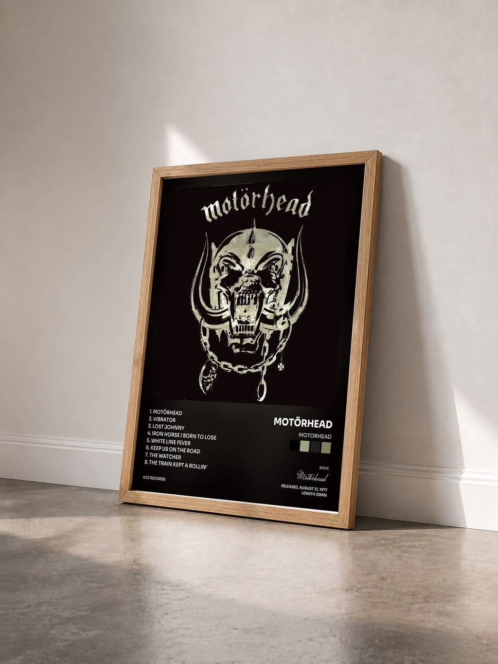#bois Tableau de l'album Motorhead de Motörhead vu de trois quarts, cadre en bois brut