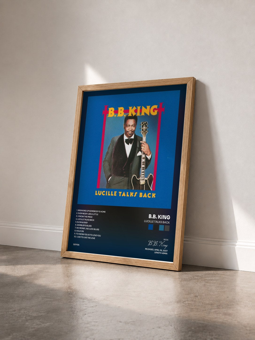 #bois Tableau de l'album Lucille Talks Back de B.B. King vu de trois quarts, cadre en bois brut