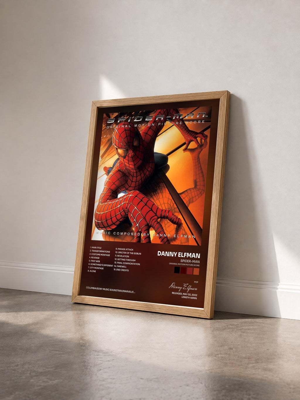 #bois Tableau de l'album Spider-Man (Original Motion Picture Score) de Danny Elfman vu de trois quarts, cadre en bois brut