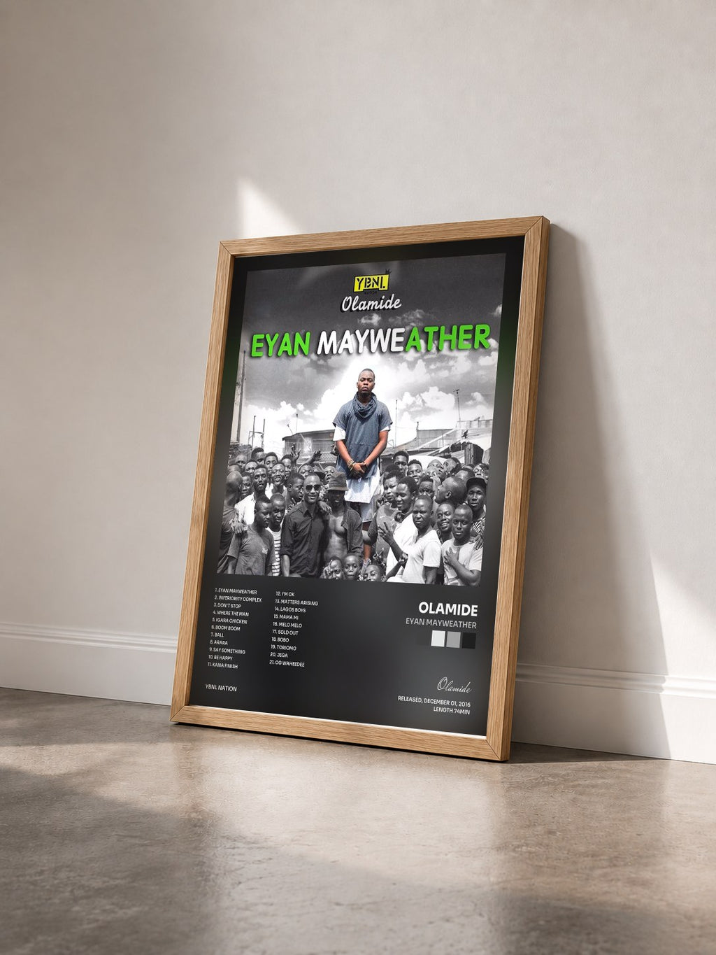 #bois Tableau de l'album Eyan Mayweather de Olamide vu de trois quarts, cadre en bois brut