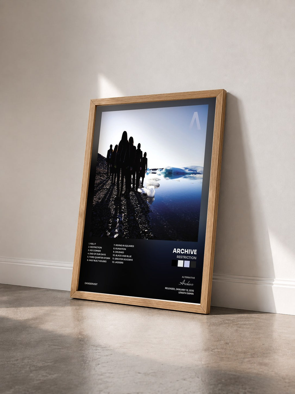 #bois Tableau de l'album Restriction de Archive vu de trois quarts, cadre en bois brut