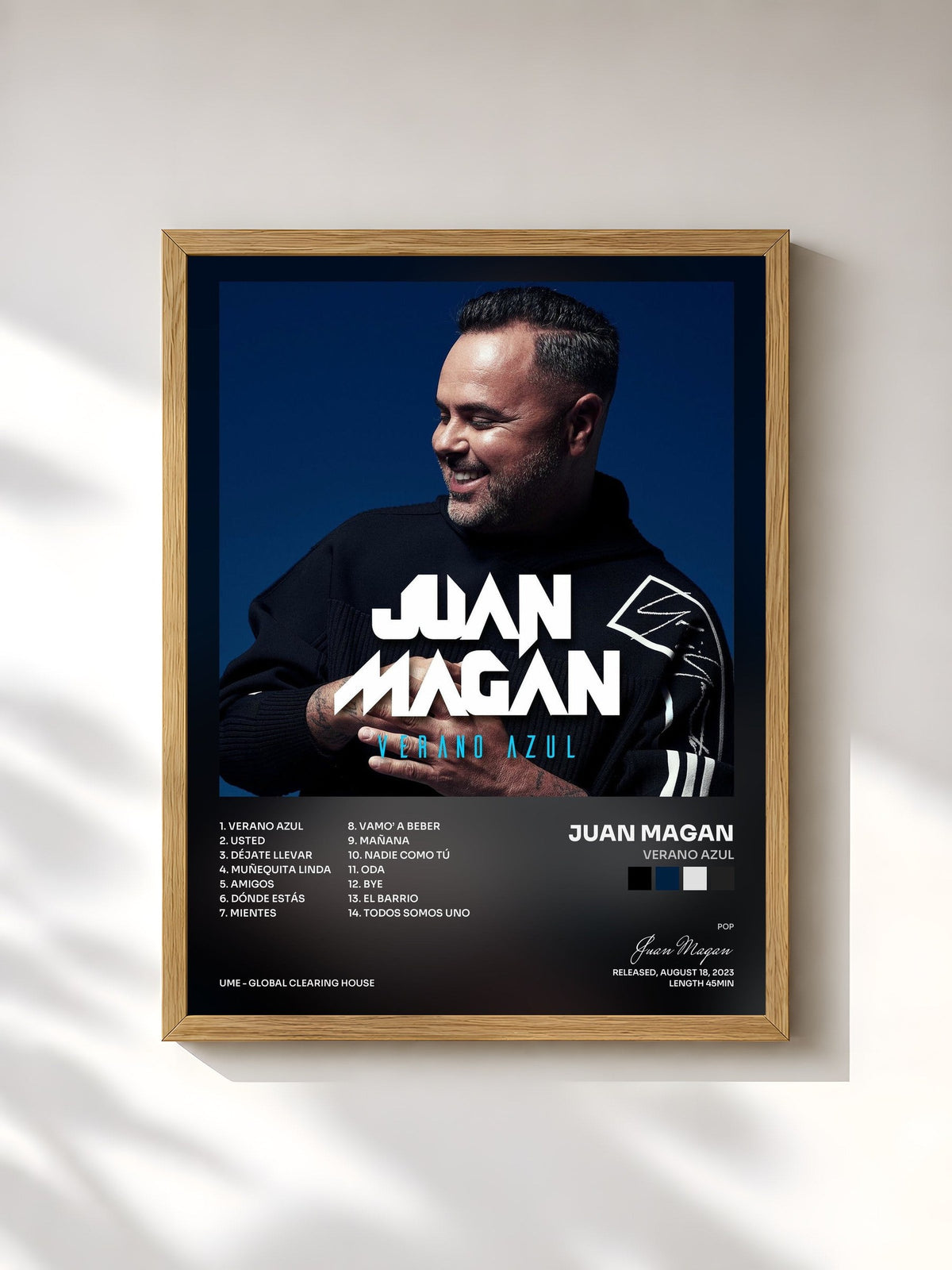 #bois Tableau de l'album VERANO AZUL de Juan Magan, cadre en bois brut, imprimé et encadré en France