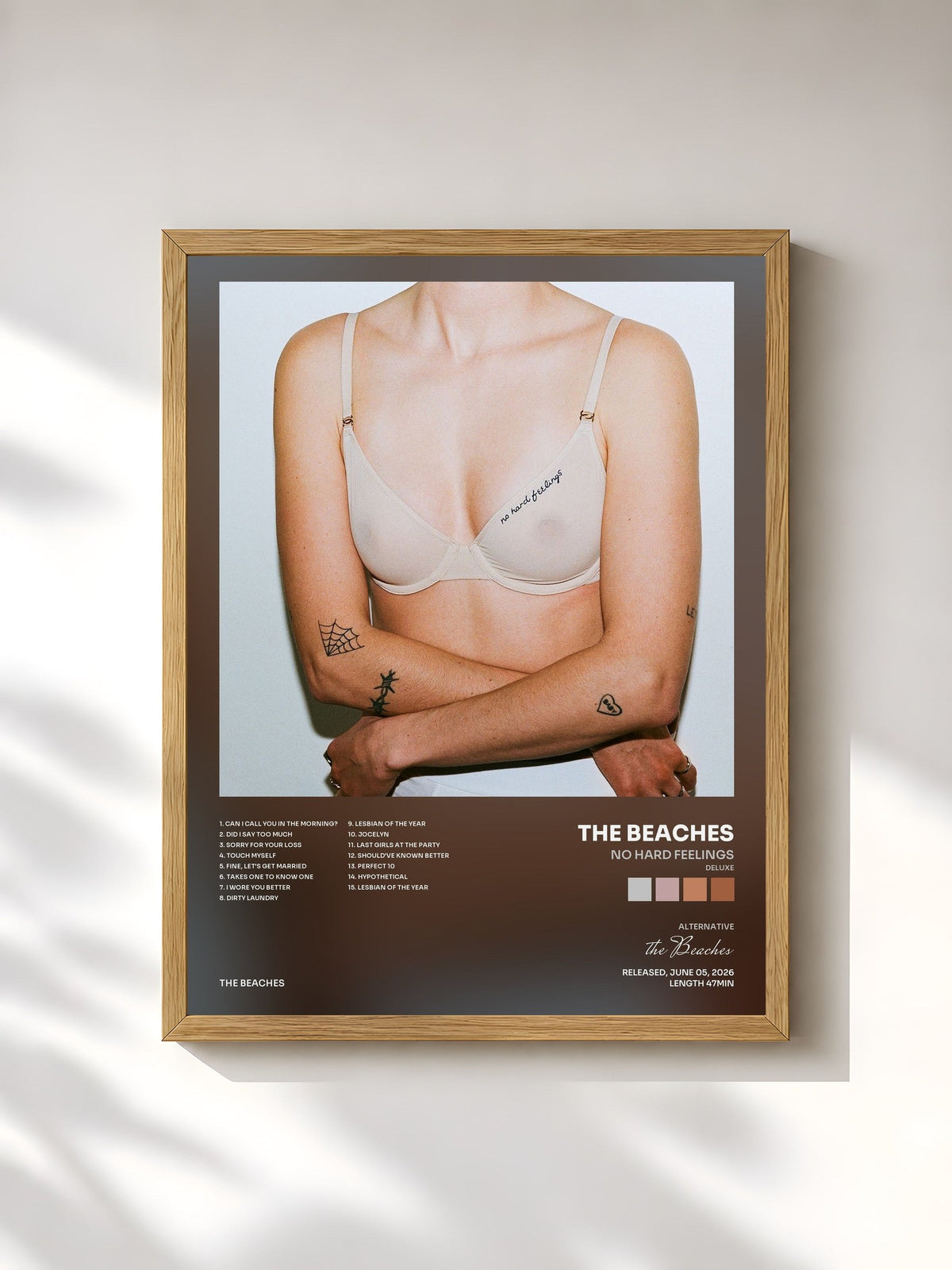 #bois Tableau de l'album No Hard Feelings (Deluxe) de the Beaches, cadre en bois brut, imprimé et encadré en France