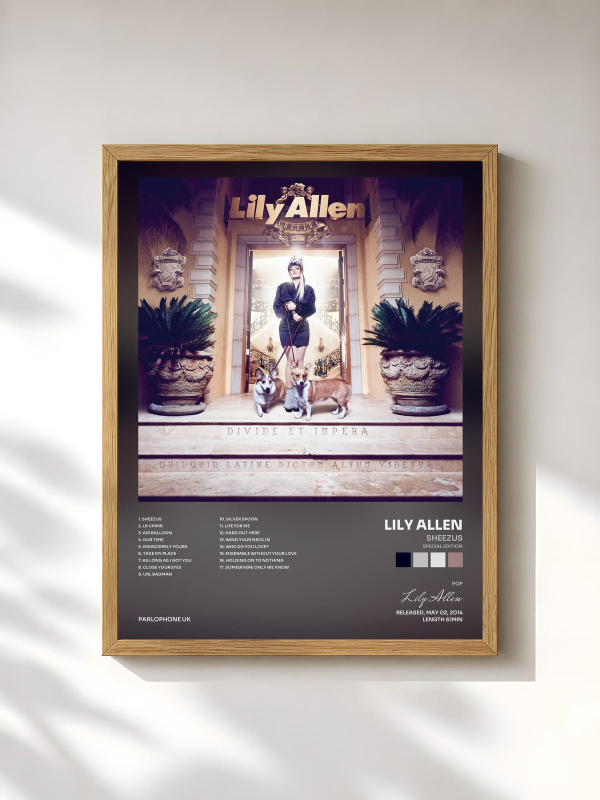 #bois Tableau de l'album Sheezus (Special Edition) de Lily Allen, cadre en bois brut, imprimé et encadré en France