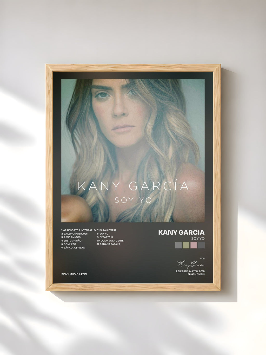 #bois Tableau de l'album Soy Yo de Kany Garcia, cadre en bois brut, imprimé et encadré en France