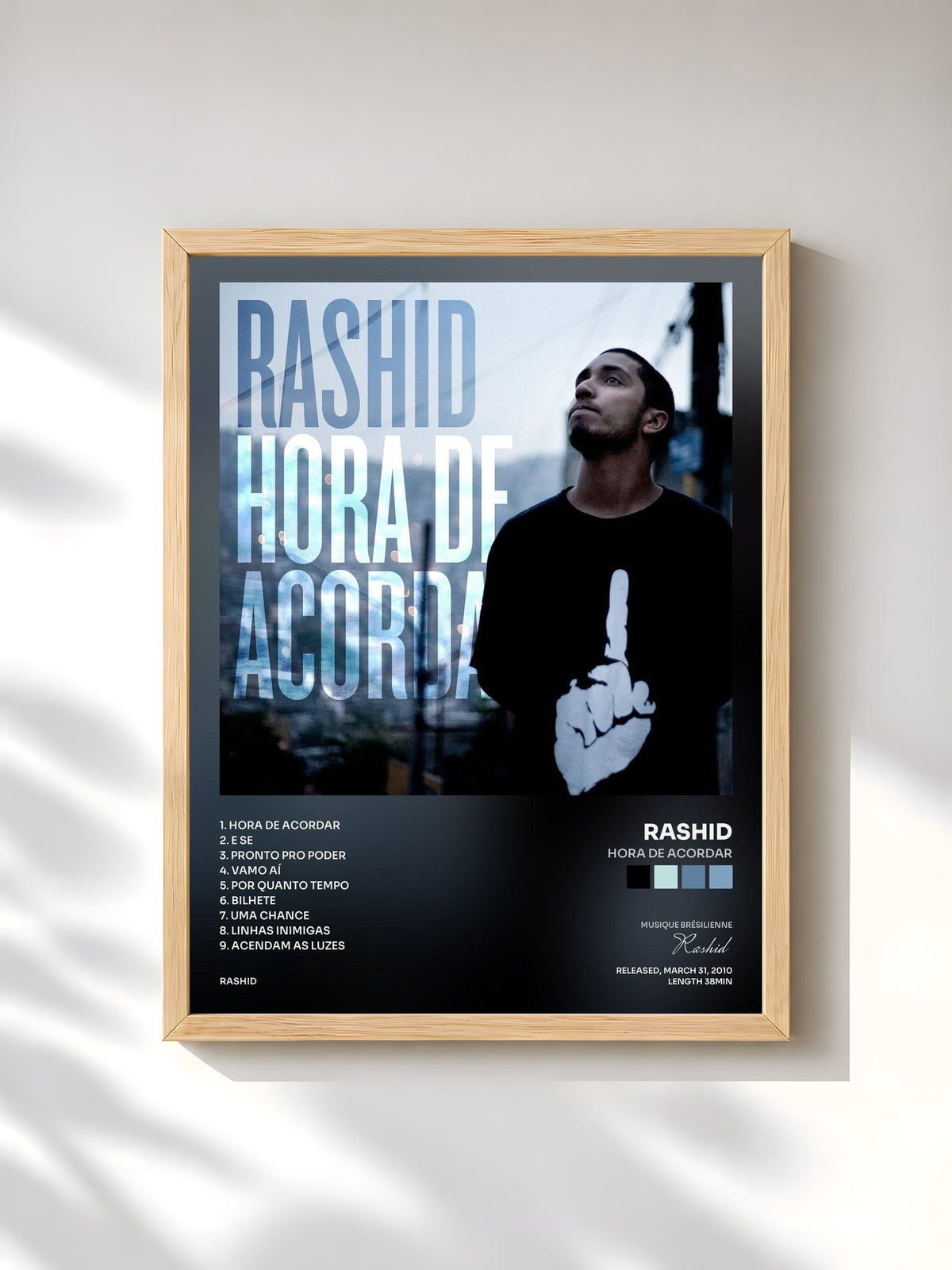 #bois Tableau de l'album Hora de Acordar de Rashid, cadre en bois brut, imprimé et encadré en France