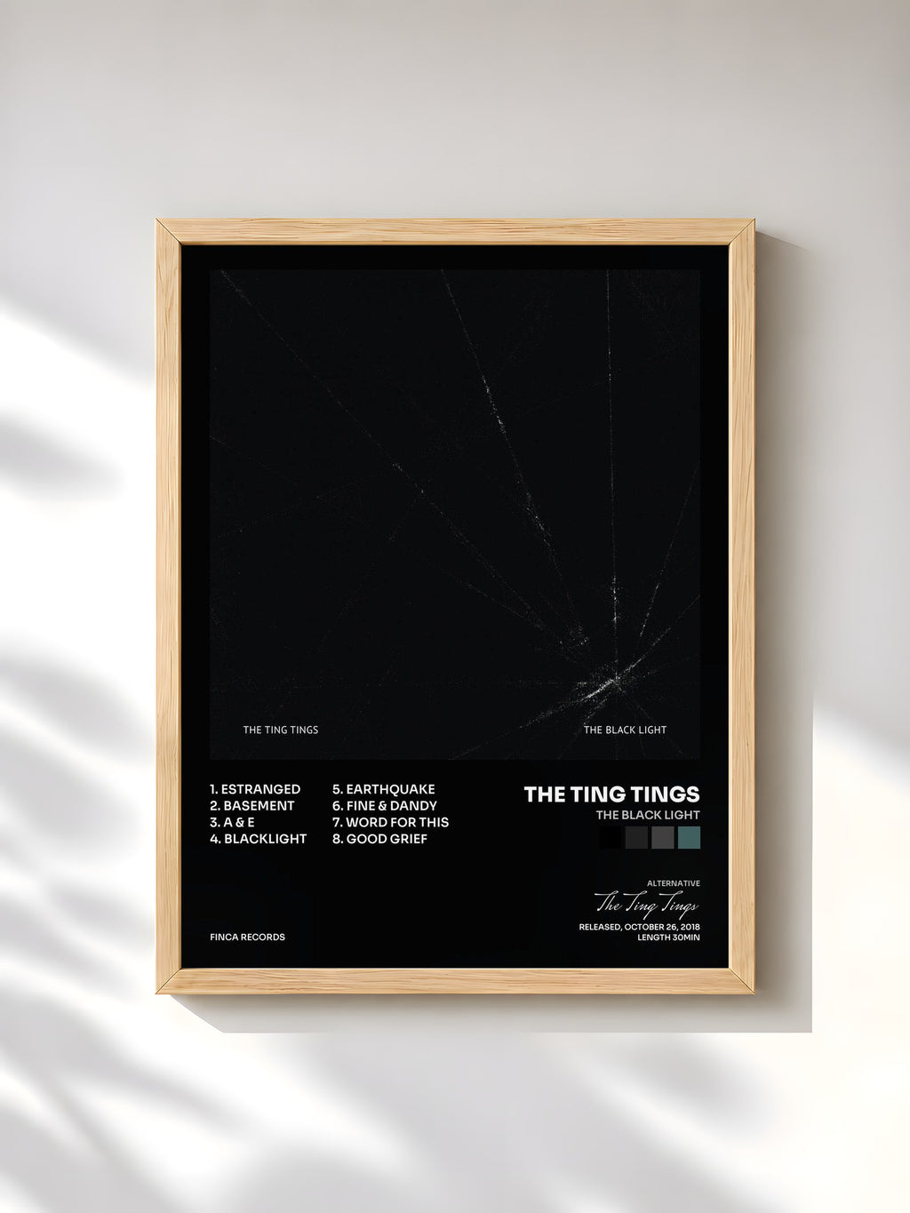 #bois Tableau de l'album The Black Light de The Ting Tings, cadre en bois brut, imprimé et encadré en France