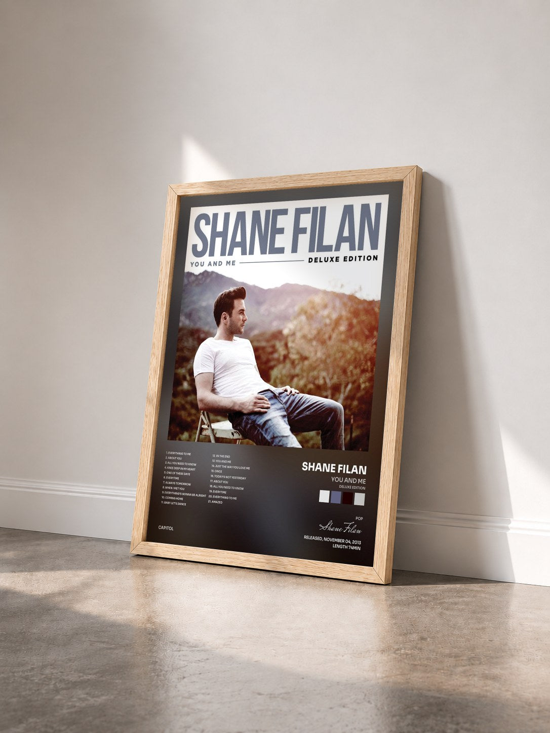#bois Tableau de l'album You And Me (Deluxe Edition) de Shane Filan vu de trois quarts, cadre en bois brut