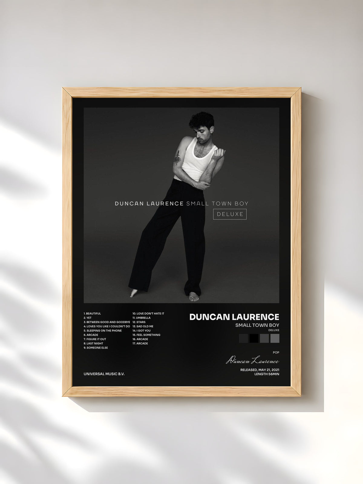 #bois Tableau de l'album Small Town Boy (Deluxe) de Duncan Laurence, cadre en bois brut, imprimé et encadré en France