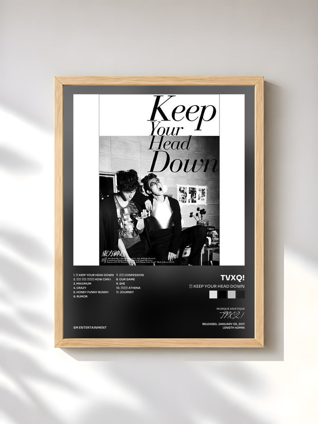 #bois Tableau de l'album 왜 Keep Your Head Down de TVXQ!, cadre en bois brut, imprimé et encadré en France