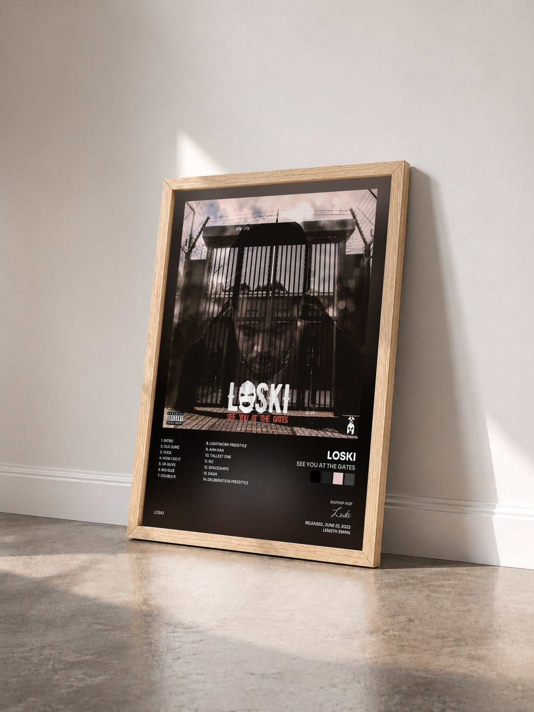 #bois Tableau de l'album See You At The Gates de Loski vu de trois quarts, cadre en bois brut