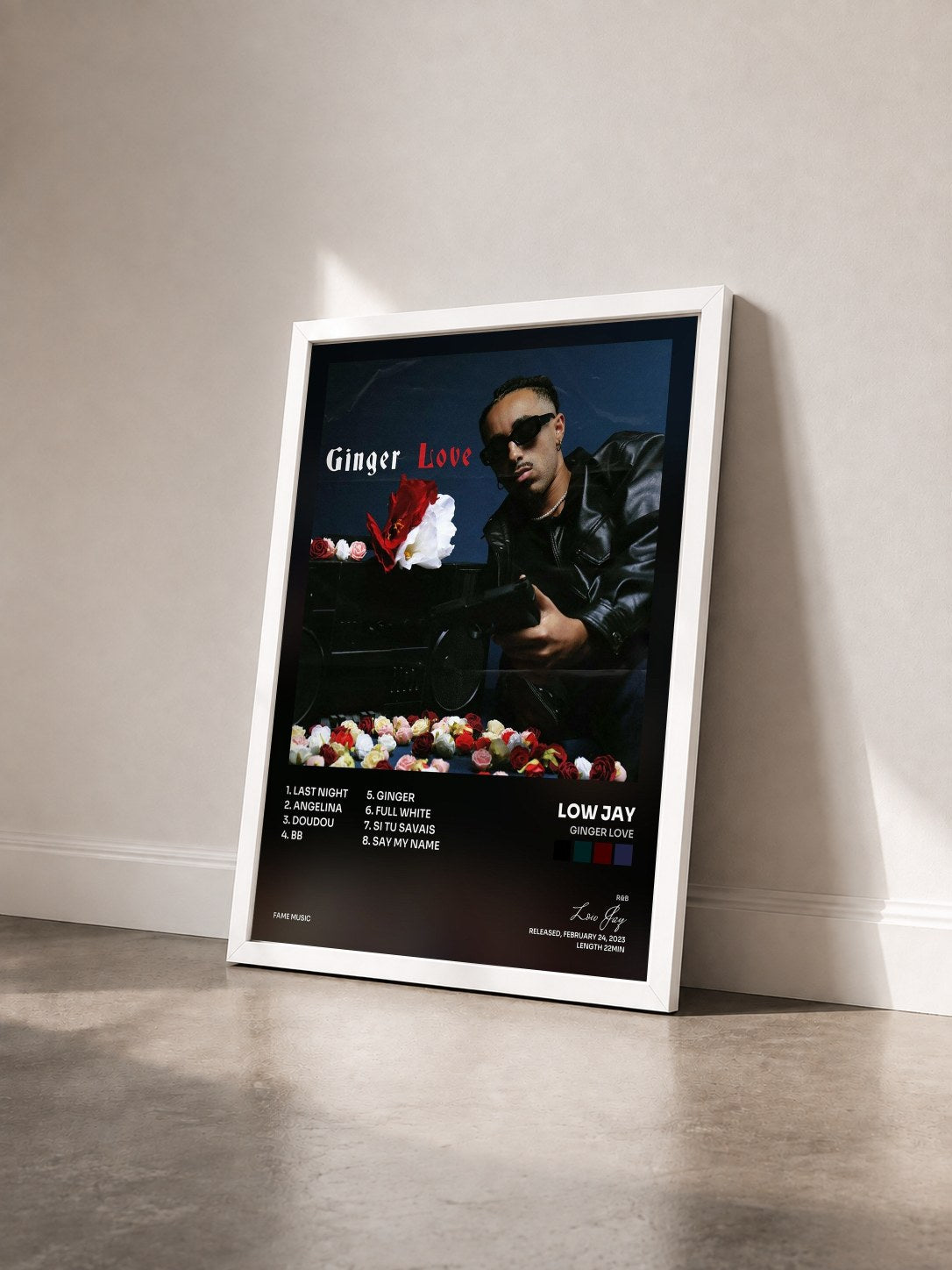 #blanc Tableau de l'album GINGER LOVE de Low Jay vu de trois quarts, cadre blanc