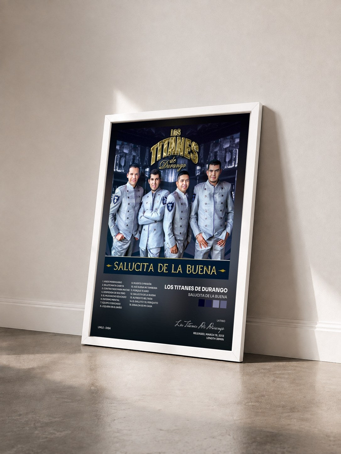 #blanc Tableau de l'album Salucita De La Buena de Los Titanes De Durango vu de trois quarts, cadre blanc