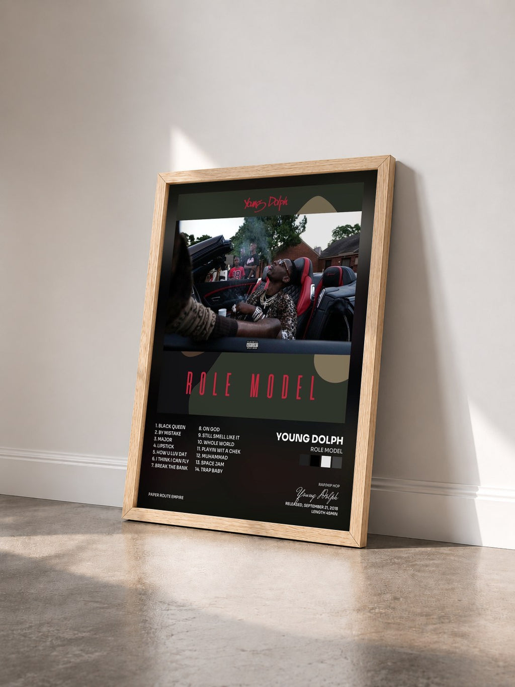 #bois Tableau de l'album Role Model de Young Dolph vu de trois quarts, cadre en bois brut